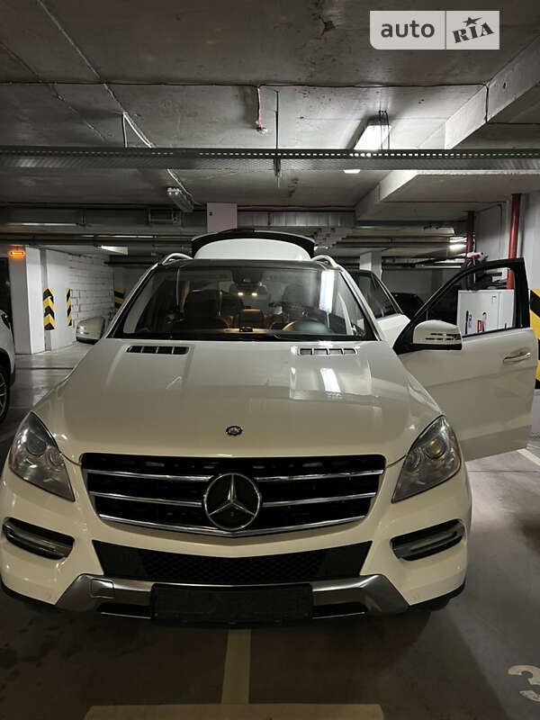 Mercedes-Benz M-Class 2012