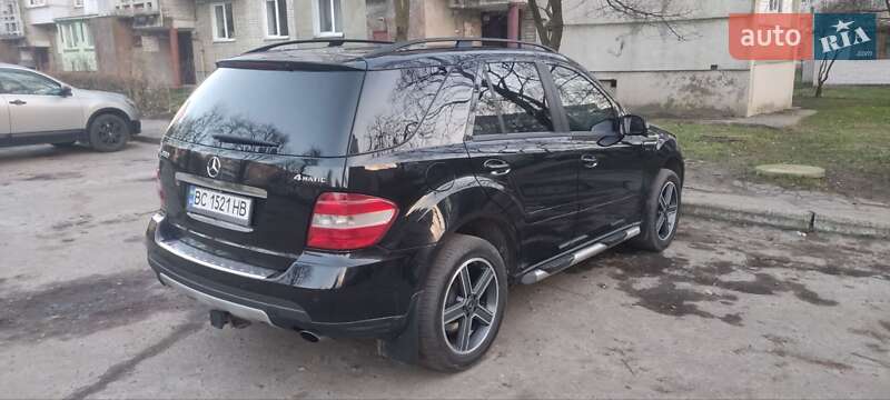 Внедорожник / Кроссовер Mercedes-Benz M-Class 2006 в Шептицькому