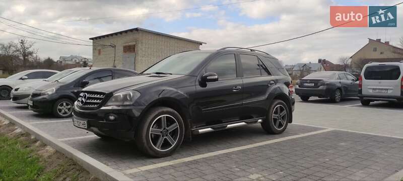 Внедорожник / Кроссовер Mercedes-Benz M-Class 2006 в Шептицькому