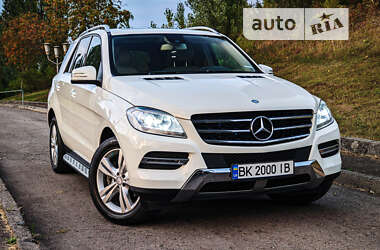 Внедорожник / Кроссовер Mercedes-Benz M-Class 2013 в 