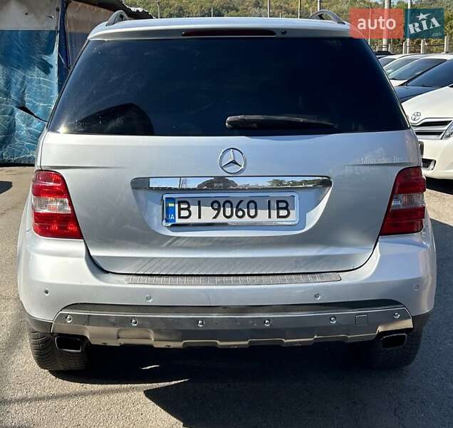 Позашляховик / Кросовер Mercedes-Benz M-Class 2005 в Полтаві