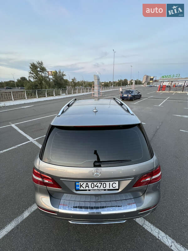 Внедорожник / Кроссовер Mercedes-Benz M-Class 2012 в Киеве