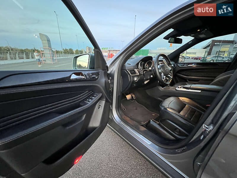 Внедорожник / Кроссовер Mercedes-Benz M-Class 2012 в Киеве