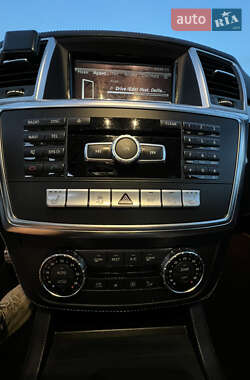 Внедорожник / Кроссовер Mercedes-Benz M-Class 2012 в 