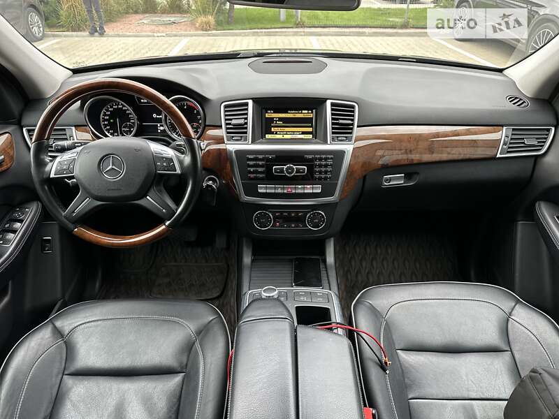 Внедорожник / Кроссовер Mercedes-Benz M-Class 2012 в Луцке
