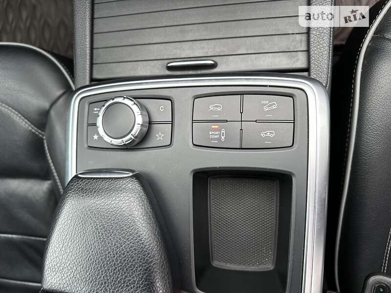 Внедорожник / Кроссовер Mercedes-Benz M-Class 2012 в Луцке