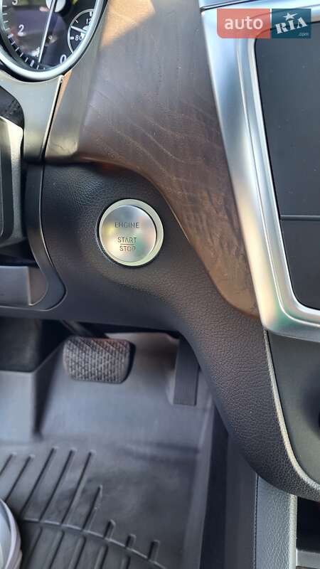 Внедорожник / Кроссовер Mercedes-Benz M-Class 2014 в Киеве