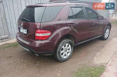 Позашляховик / Кросовер Mercedes-Benz M-Class 2008 в 