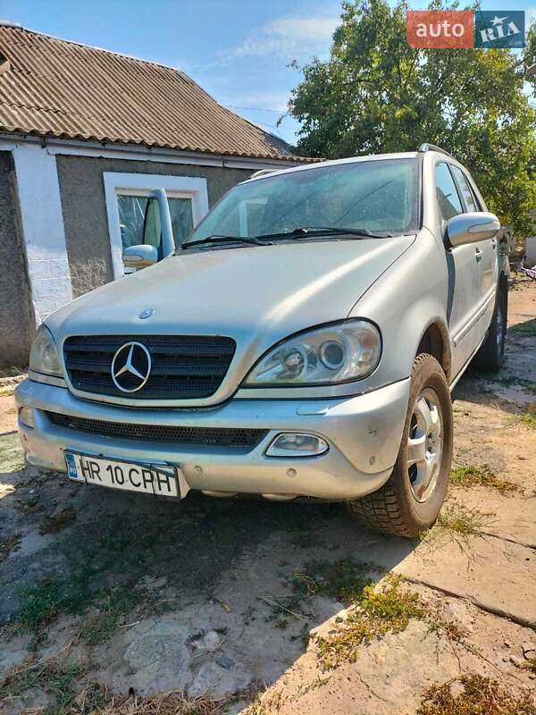 Внедорожник / Кроссовер Mercedes-Benz M-Class 2003 в Николаеве