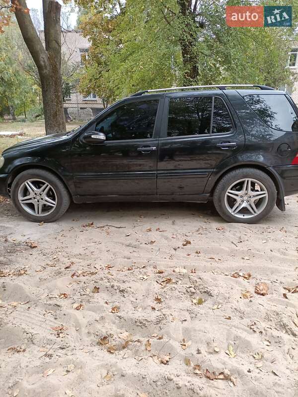 Позашляховик / Кросовер Mercedes-Benz M-Class 2005 в Дніпрі фото 4 Позашляховик / Кросовер Mercedes-Benz M-Class 2005 в Дніпрі