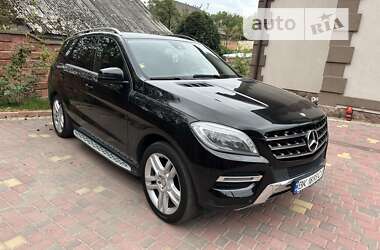 Позашляховик / Кросовер Mercedes-Benz M-Class 2014 в Рівному