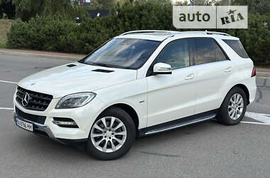 Позашляховик / Кросовер Mercedes-Benz M-Class 2012 в Києві