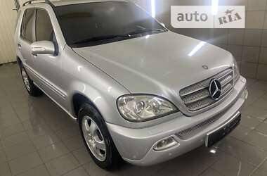 Внедорожник / Кроссовер Mercedes-Benz M-Class 2003 в Умани