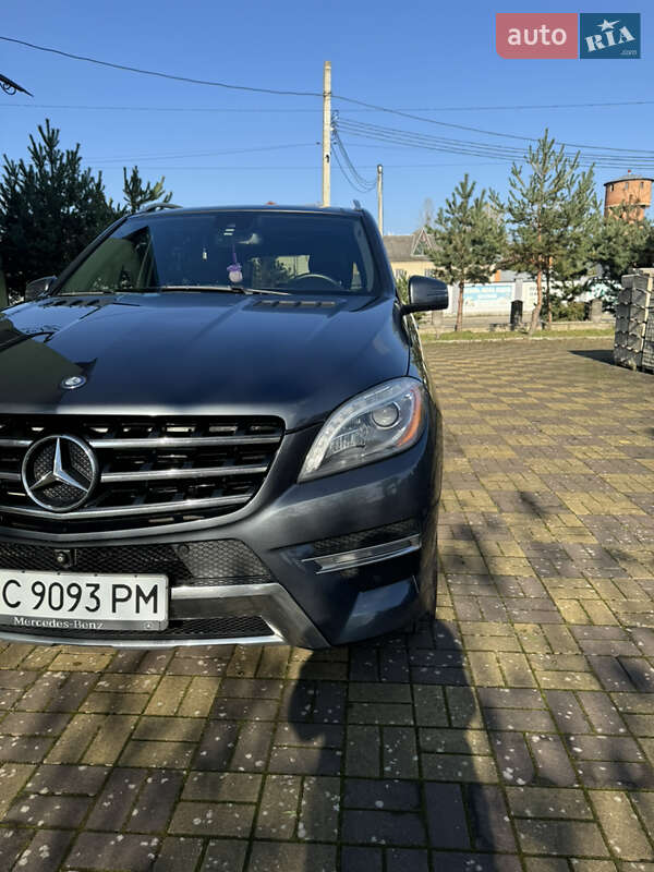 Внедорожник / Кроссовер Mercedes-Benz M-Class 2014 в Самборе