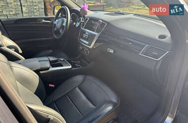 Внедорожник / Кроссовер Mercedes-Benz M-Class 2014 в 