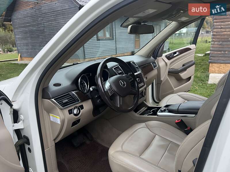 Внедорожник / Кроссовер Mercedes-Benz M-Class 2011 в Черновцах фото 5 Внедорожник / Кроссовер Mercedes-Benz M-Class 2011 в Черновцах