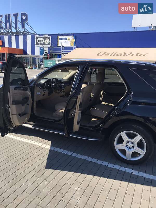 Внедорожник / Кроссовер Mercedes-Benz M-Class 2013 в Калуше