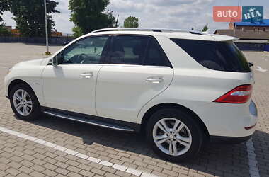 Внедорожник / Кроссовер Mercedes-Benz M-Class 2011 в 