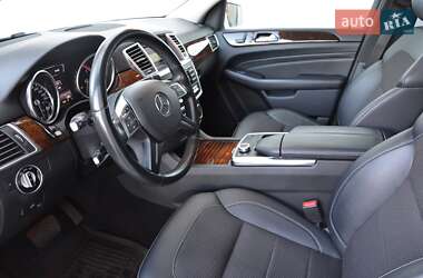 Внедорожник / Кроссовер Mercedes-Benz M-Class 2015 в 