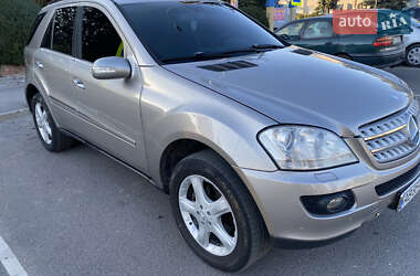 Внедорожник / Кроссовер Mercedes-Benz M-Class 2007 в Томашполе