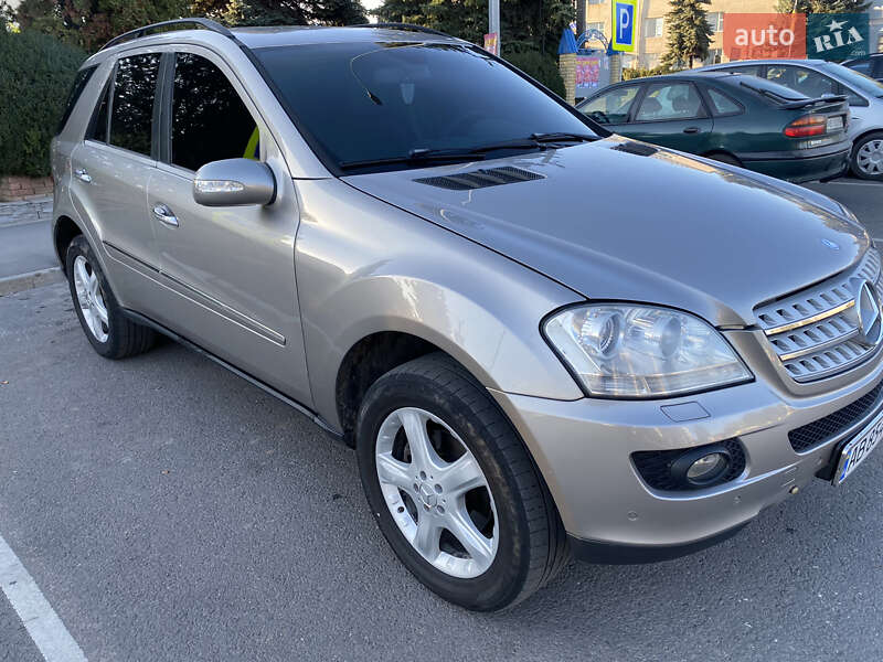 Внедорожник / Кроссовер Mercedes-Benz M-Class 2007 в 