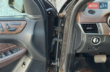 Внедорожник / Кроссовер Mercedes-Benz M-Class 2013 в 