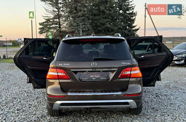 Внедорожник / Кроссовер Mercedes-Benz M-Class 2013 в 