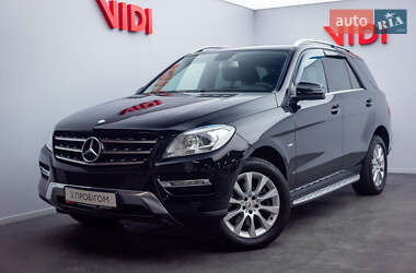 Позашляховик / Кросовер Mercedes-Benz M-Class 2012 в Києві