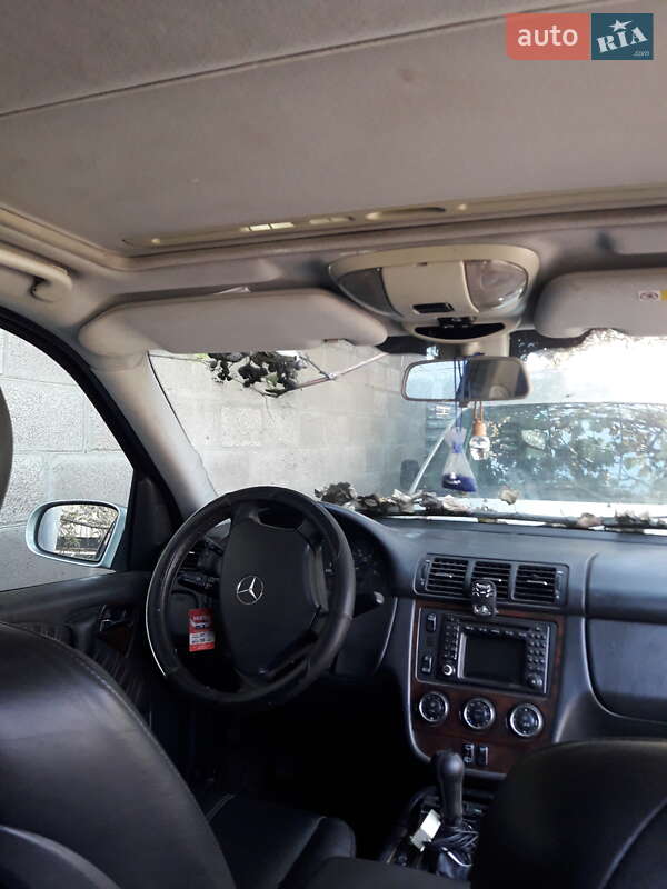 Внедорожник / Кроссовер Mercedes-Benz M-Class 2004 в Коростене