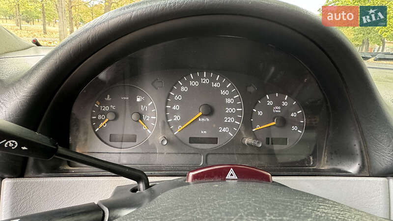 Внедорожник / Кроссовер Mercedes-Benz M-Class 2003 в Николаеве фото 12 Внедорожник / Кроссовер Mercedes-Benz M-Class 2003 в Николаеве