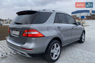 Внедорожник / Кроссовер Mercedes-Benz M-Class 2012 в Черновцах