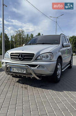 Внедорожник / Кроссовер Mercedes-Benz M-Class 2002 в Малой Виске