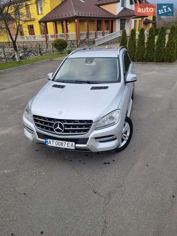 Позашляховик / Кросовер Mercedes-Benz M-Class 2011 в Рожнятові фото 4 Позашляховик / Кросовер Mercedes-Benz M-Class 2011 в Рожнятові