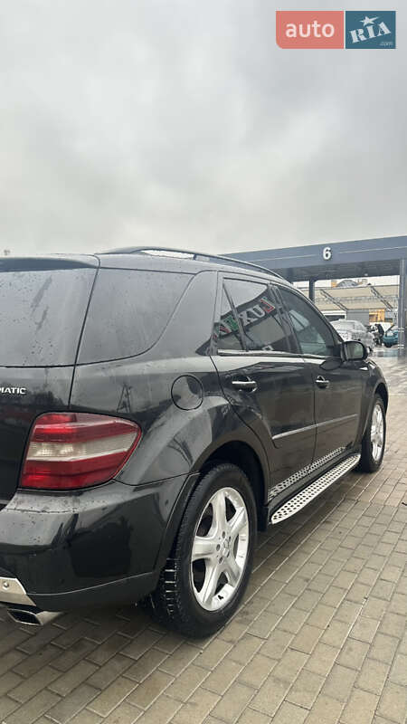 Позашляховик / Кросовер Mercedes-Benz M-Class 2007 в Луцьку