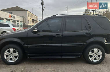 Внедорожник / Кроссовер Mercedes-Benz M-Class 2005 в 