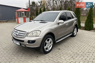 Внедорожник / Кроссовер Mercedes-Benz M-Class 2006 в Монастырище