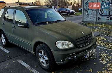 Внедорожник / Кроссовер Mercedes-Benz M-Class 2004 в Киеве