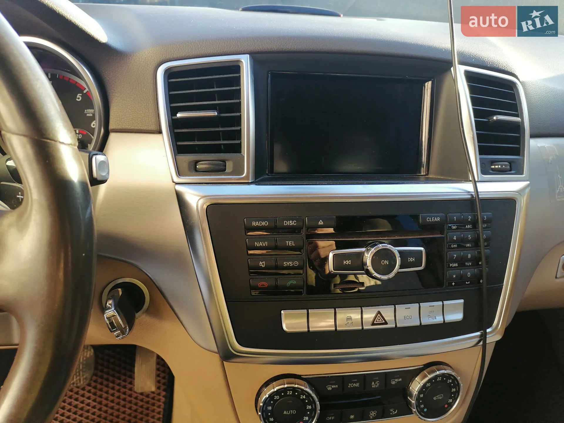 2012 Mercedes-Benz M-klasse - мініатюра 16