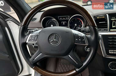 Внедорожник / Кроссовер Mercedes-Benz M-Class 2013 в Киеве