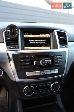 Внедорожник / Кроссовер Mercedes-Benz M-Class 2012 в 
