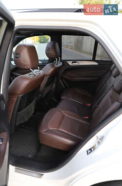 Внедорожник / Кроссовер Mercedes-Benz M-Class 2012 в 