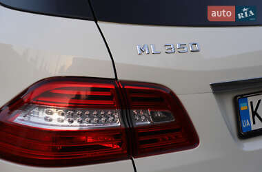 Внедорожник / Кроссовер Mercedes-Benz M-Class 2012 в 