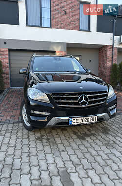 Позашляховик / Кросовер Mercedes-Benz M-Class 2011 в Чернівцях