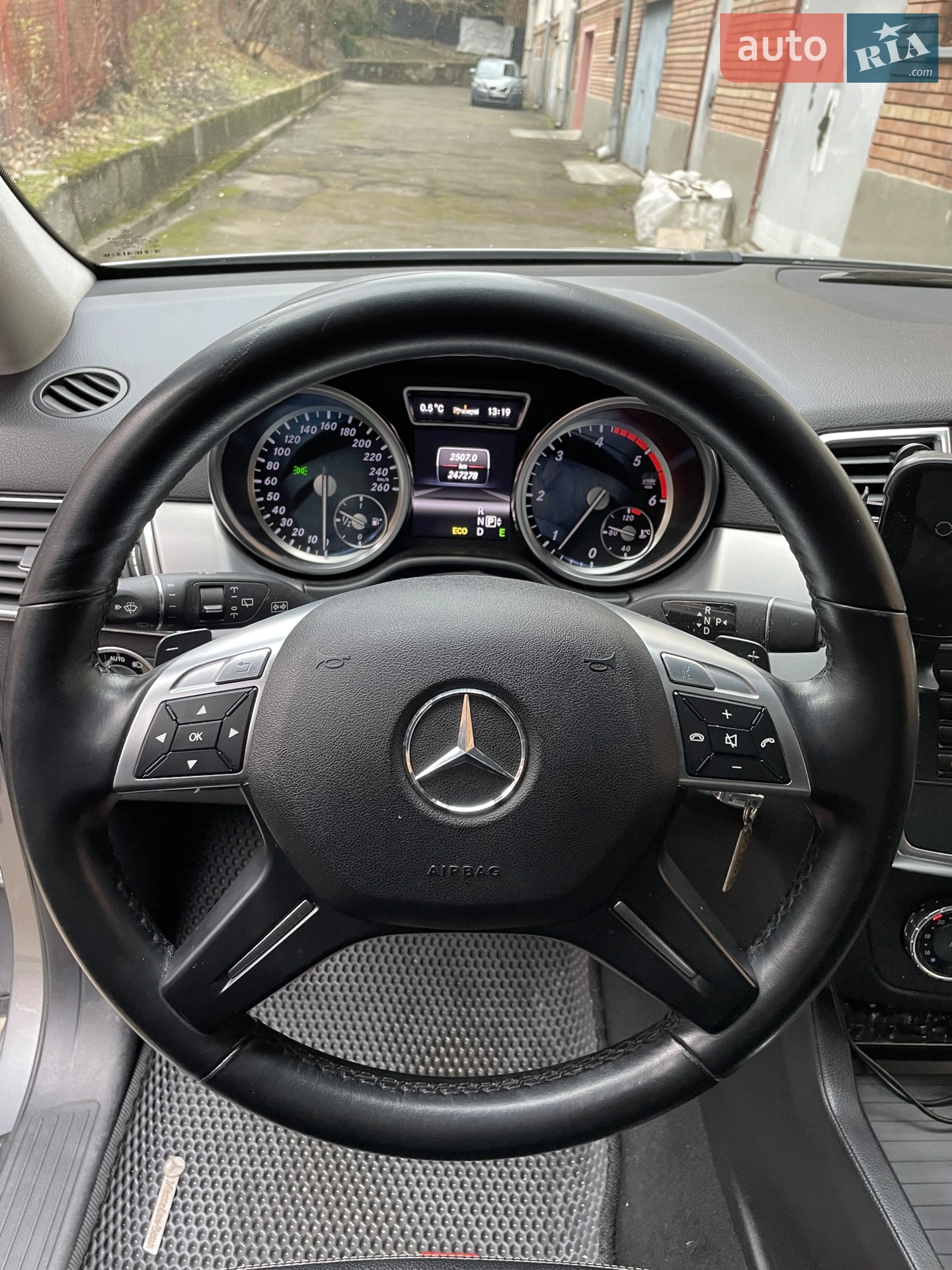 2012 Mercedes-Benz M-klasse - мініатюра 11