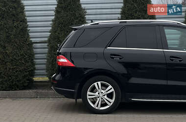 Внедорожник / Кроссовер Mercedes-Benz M-Class 2013 в 