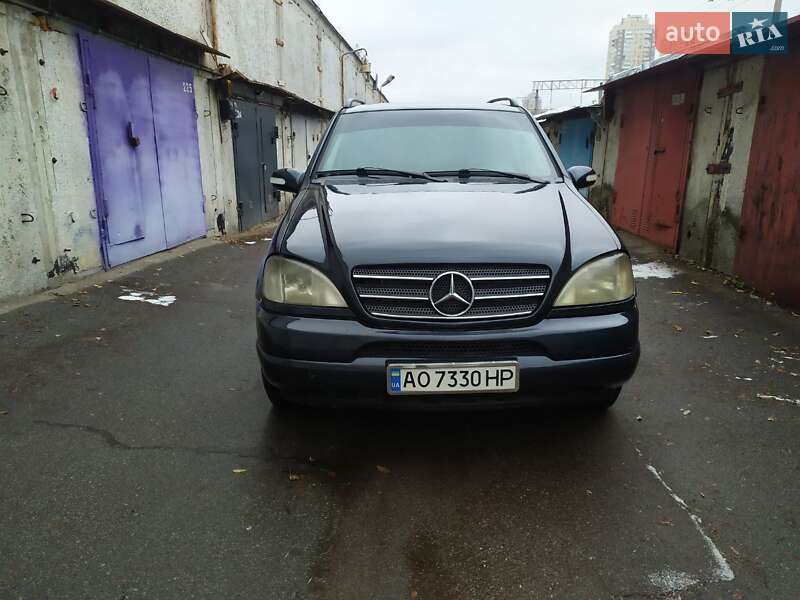 Позашляховик / Кросовер Mercedes-Benz M-Class 2002 в Києві