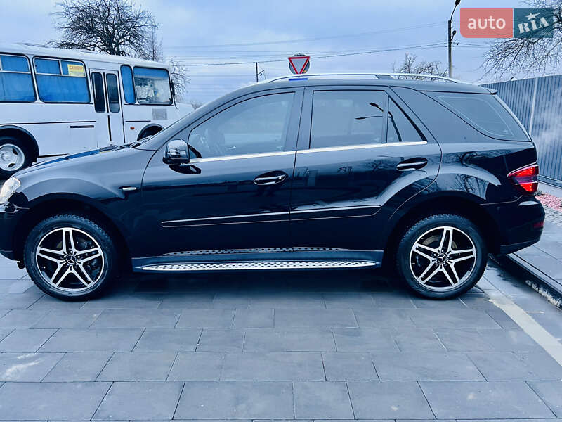 Внедорожник / Кроссовер Mercedes-Benz M-Class 2011 в Самборе