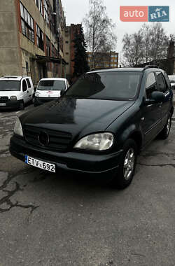 Позашляховик / Кросовер Mercedes-Benz M-Class 2000 в Одесі