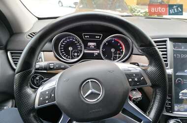 Позашляховик / Кросовер Mercedes-Benz M-Class 2013 в 