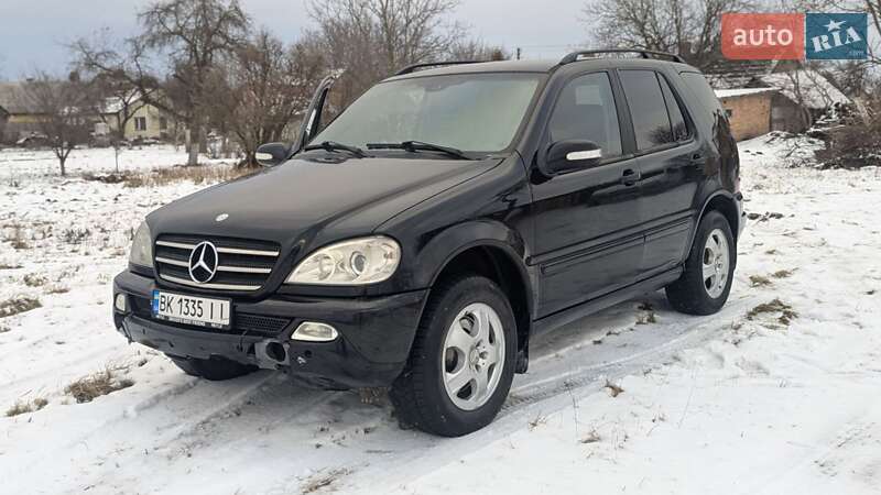 Внедорожник / Кроссовер Mercedes-Benz M-Class 2003 в Здолбунове